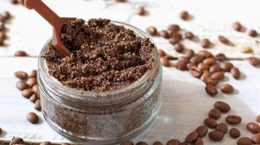 EXFOLIANTE NATURAL DE CAFÉ PARA LA CELULITIS